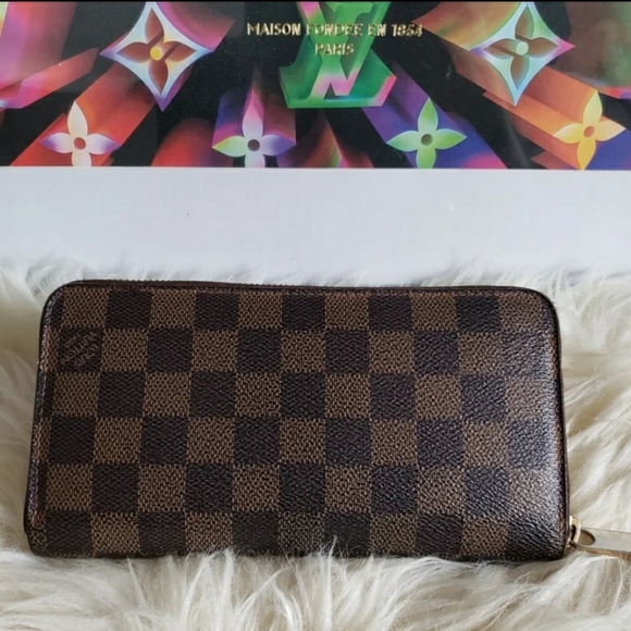 Louis Vuitton Zippy Damier Ebene Long Wallet - Picture 3 of 15